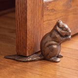 Squirrel Door Stop, Antique Gold Cast Iron Shelf or Entry Decor, 7.1" GB78053 shot 4