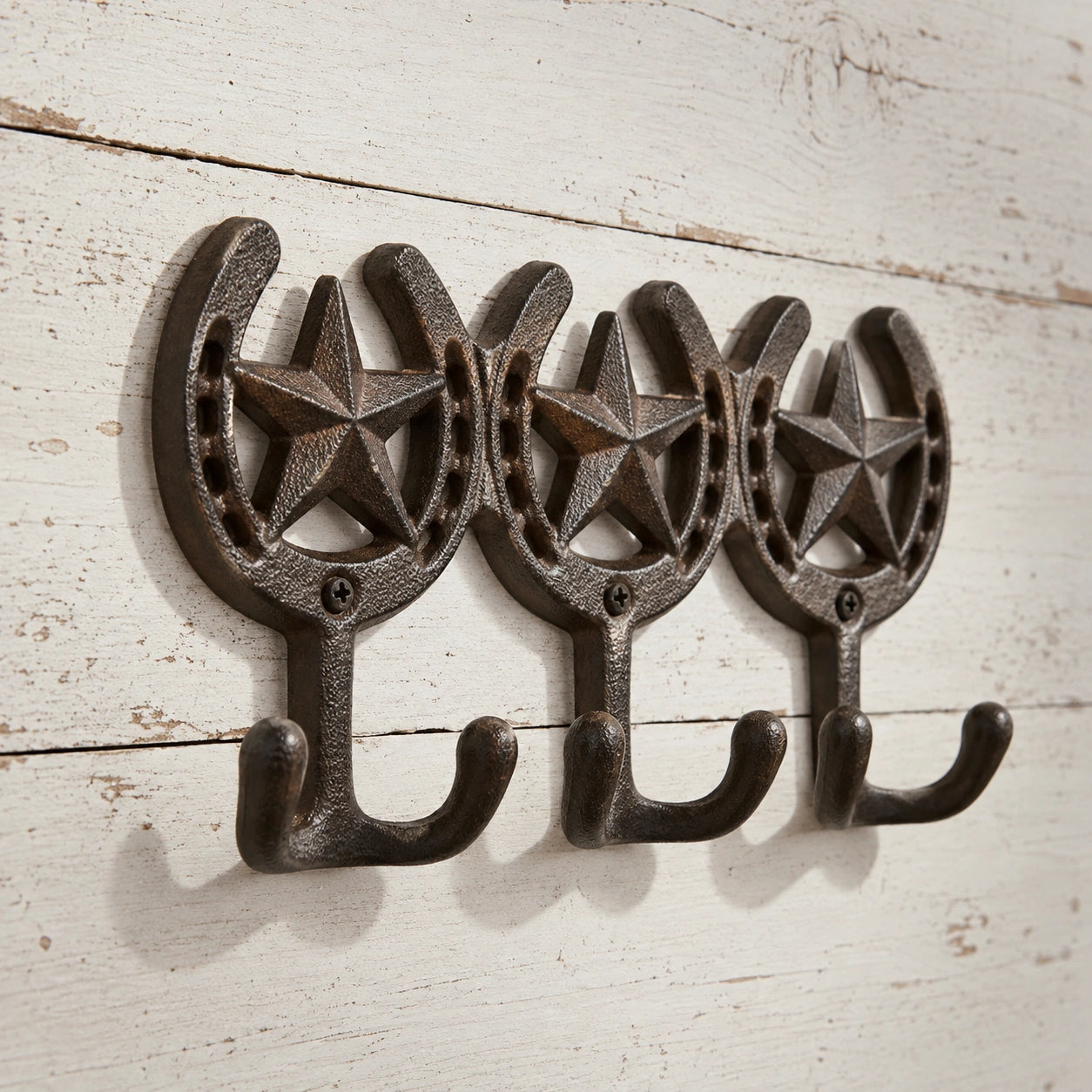 Star Horseshoe Triple Wall Hooks, Cast Iron for Coats, Bags or Scarves, 9.1" 58008 shot 2
