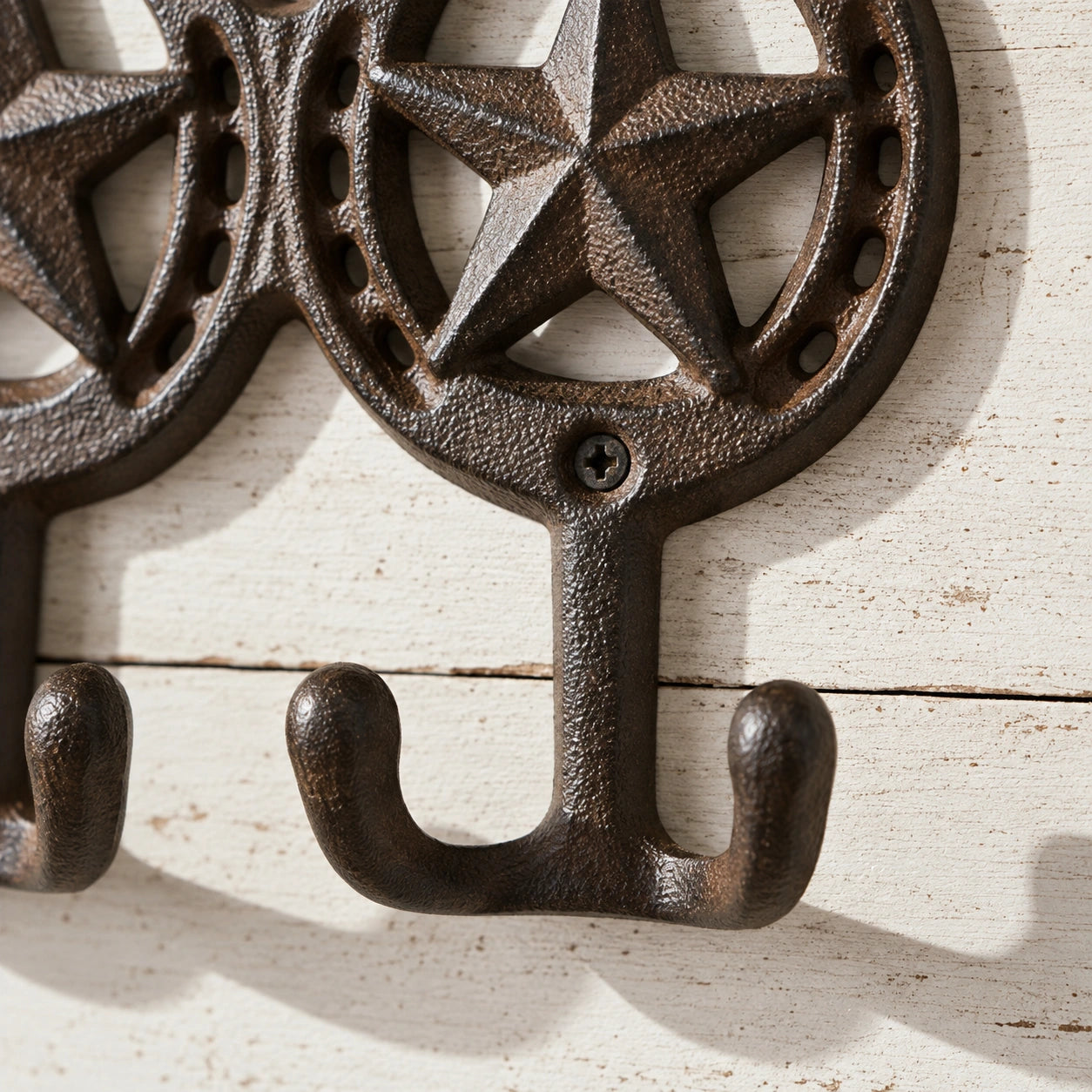 Star Horseshoe Triple Wall Hooks, Cast Iron for Coats, Bags or Scarves, 9.1" 58008 shot 3