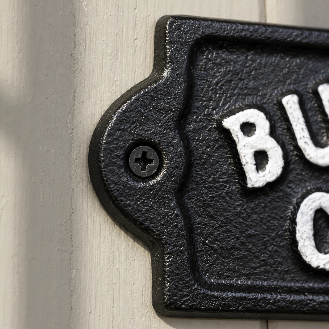"Bullshit Corner" Cast Iron Wall Plaque, Humorous Bar Decor, 5.6" 58018 shot 4