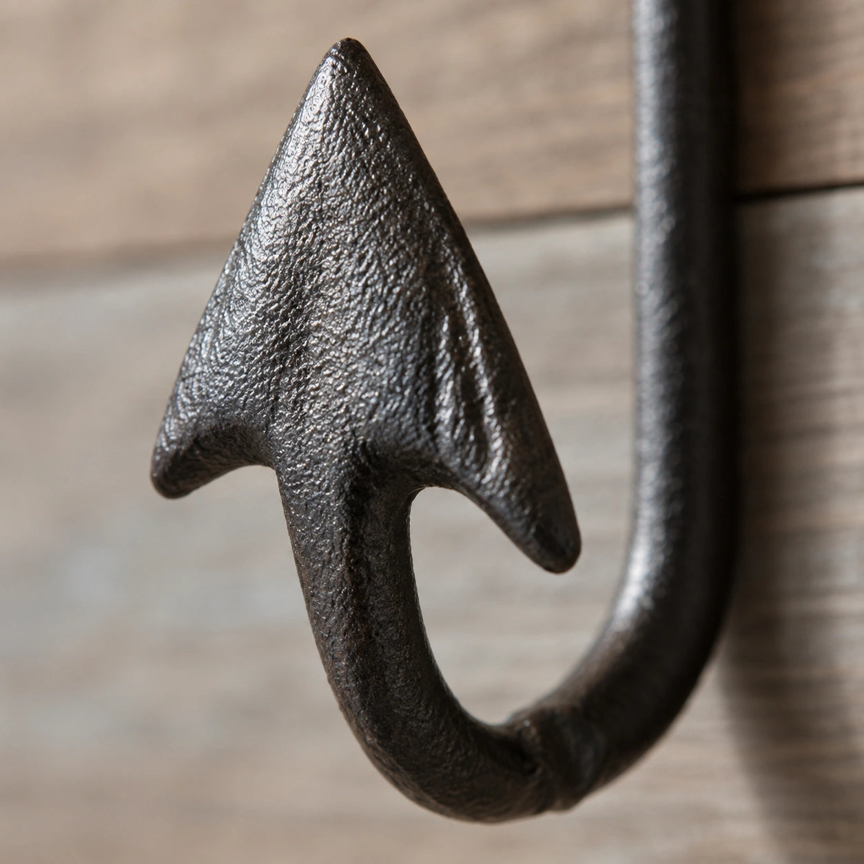 Arrowhead Wall Hook, Cast Iron for Jackets, Keys or Leashes, 6.1" 58063 shot 2