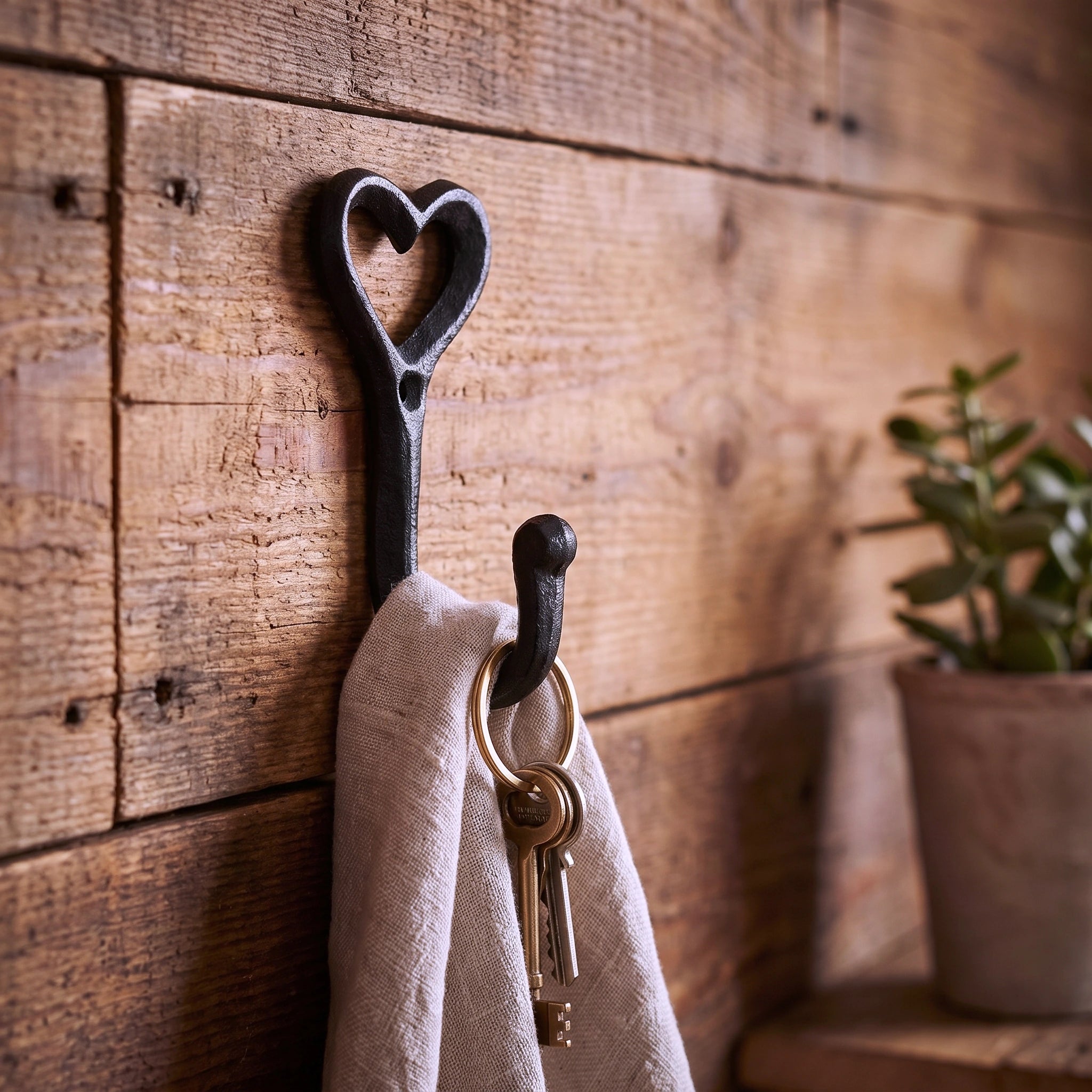 Heart Wall Hook, Black Cast Iron for Keys, Towels or Jewelry, 4.8" GB78006 shot 1